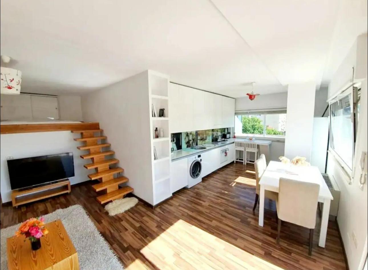 140m2 Floorcentral Loft 24hr Self Check-in Apartment Tirana